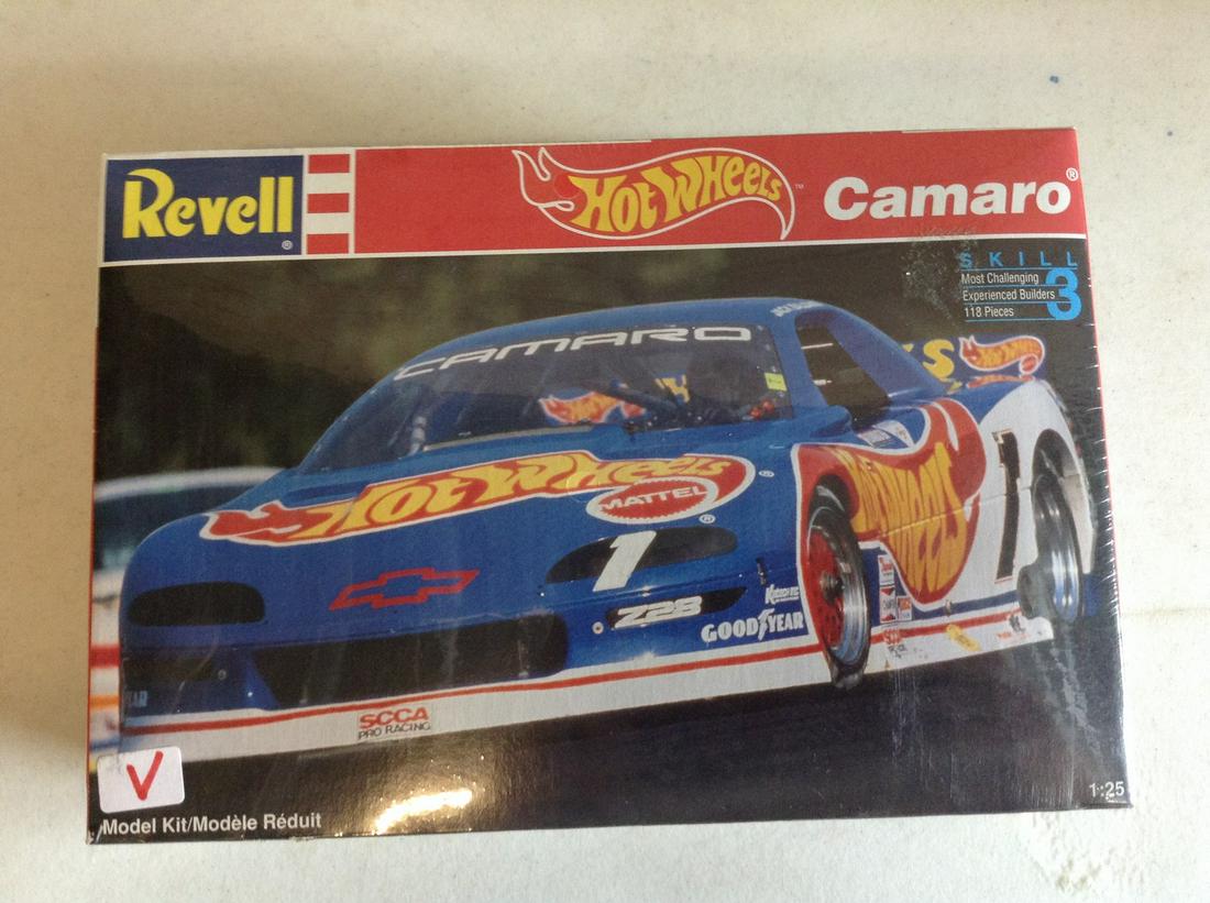 Sealed Revell Hot Wheels Camaro Model Kit (1 of 1)