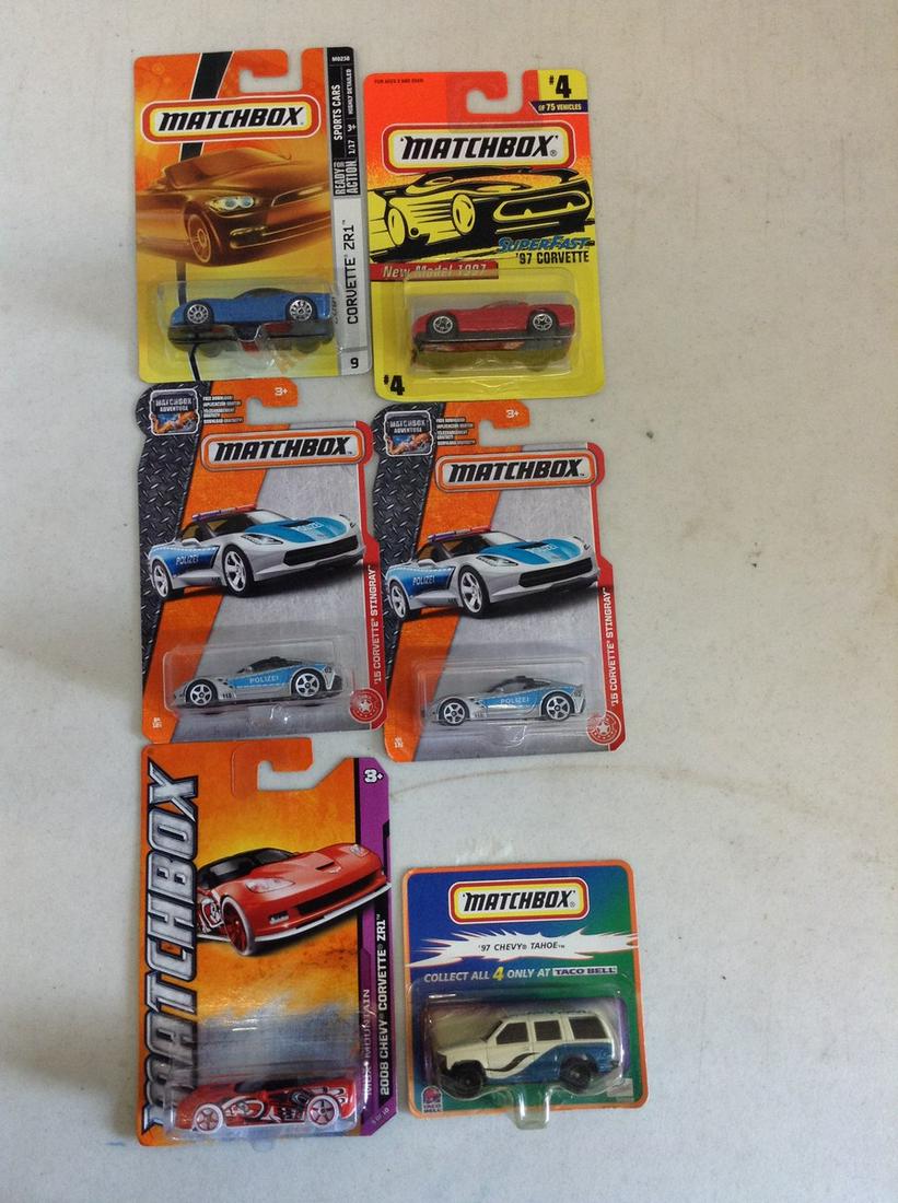 Large lot of Matchbox cars: Large lot of Matchbox cars