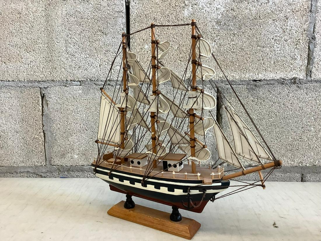 wooden model ship 12.5" x 12.5" (1 of 1)