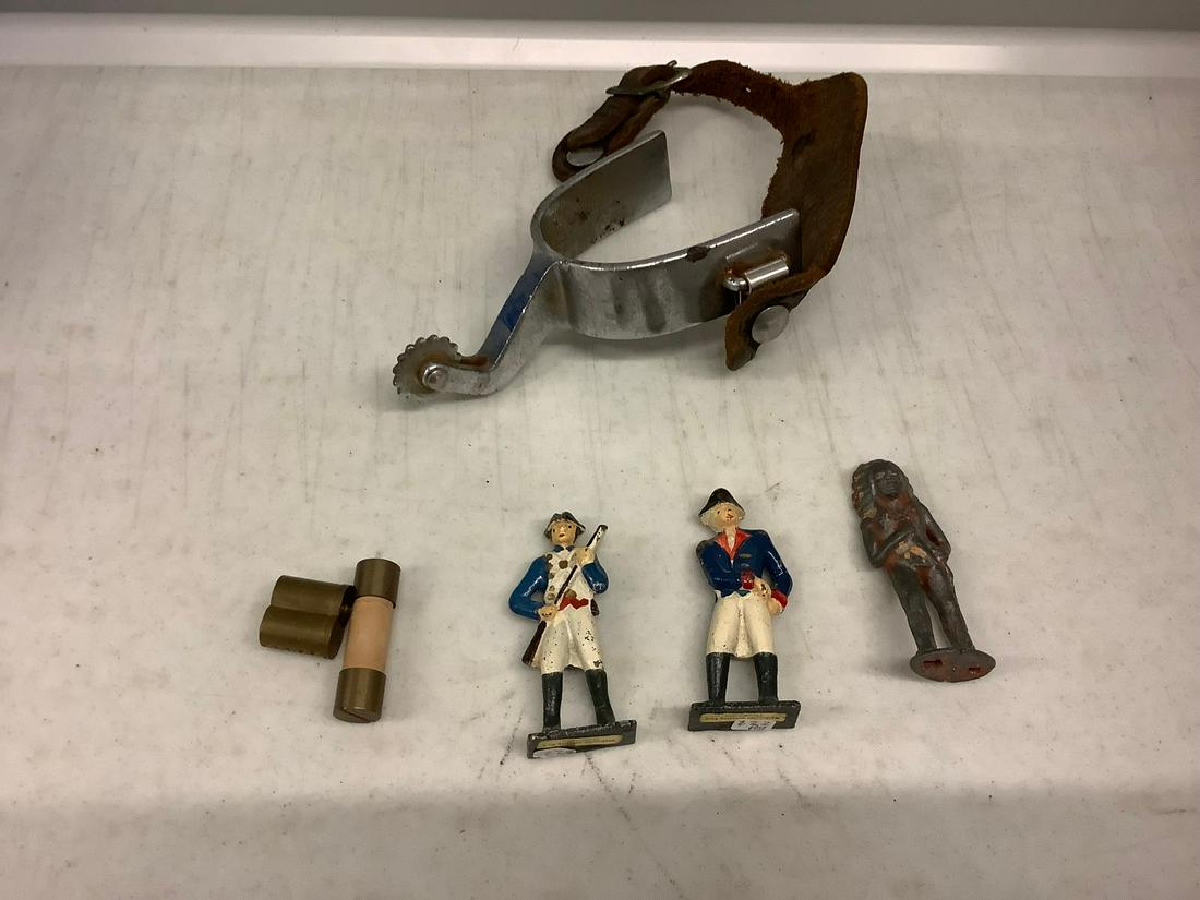 Mini metal statues, spur and more: Mini metal statues, spur and more