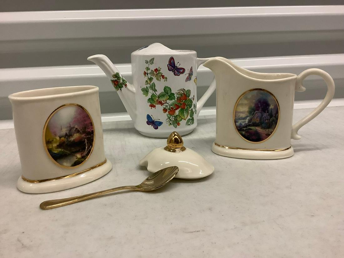 Thomas Kinkade pourers and crownware vase: Thomas Kinkade pourers and crownware vase
