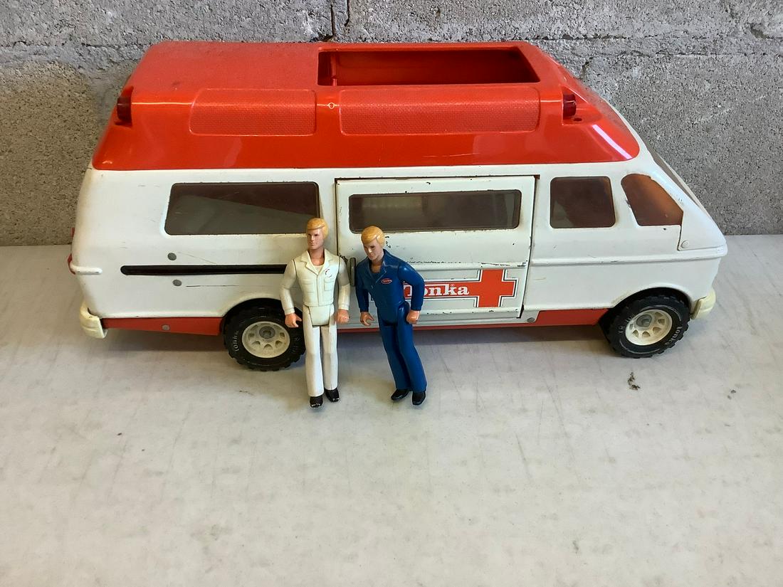 Vintage tonka Ambulance (1 of 1)