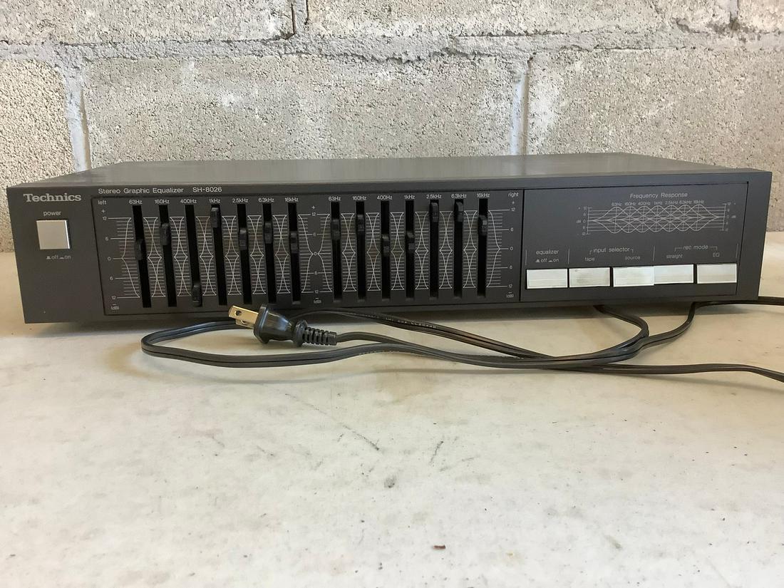 Technics Stereo Graphic Equalizer (1 of 1)