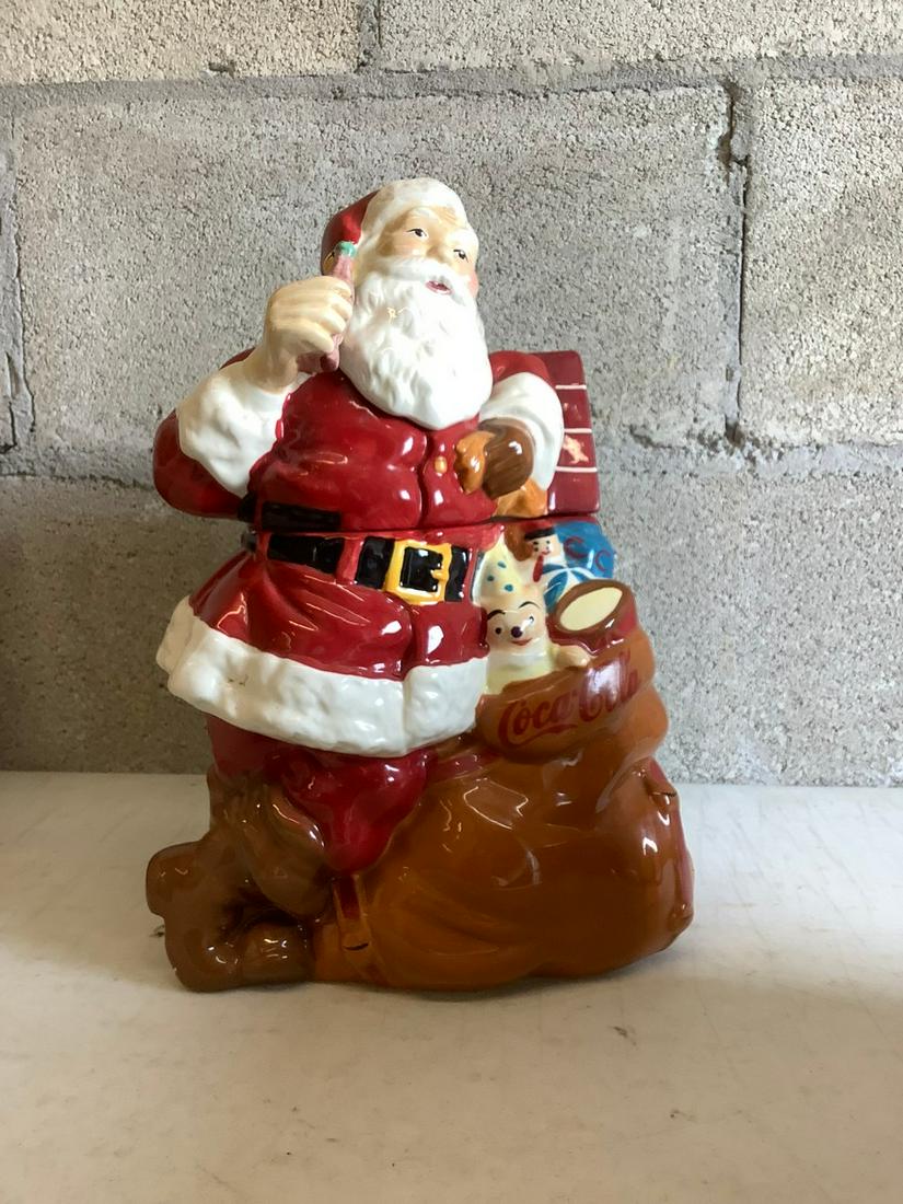 Coca Cola santa clause cookie jar (1 of 1)