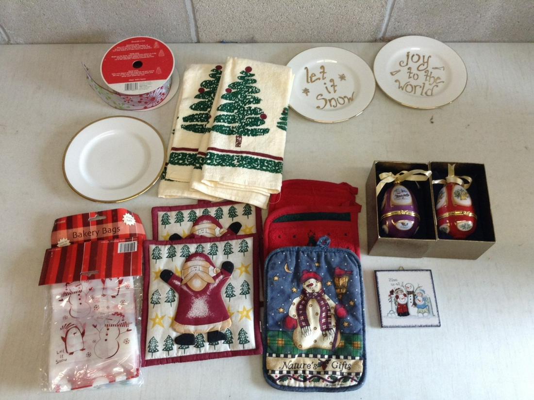 Large lot of christmas ornaments decorations and more: Large lot of christmas ornaments decorations and more