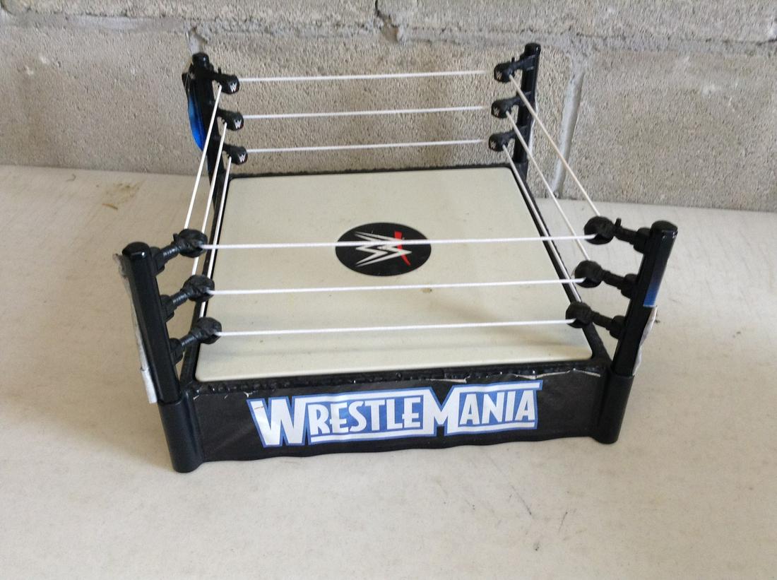 WWE Wrestlemania action figure ring (1 of 1)