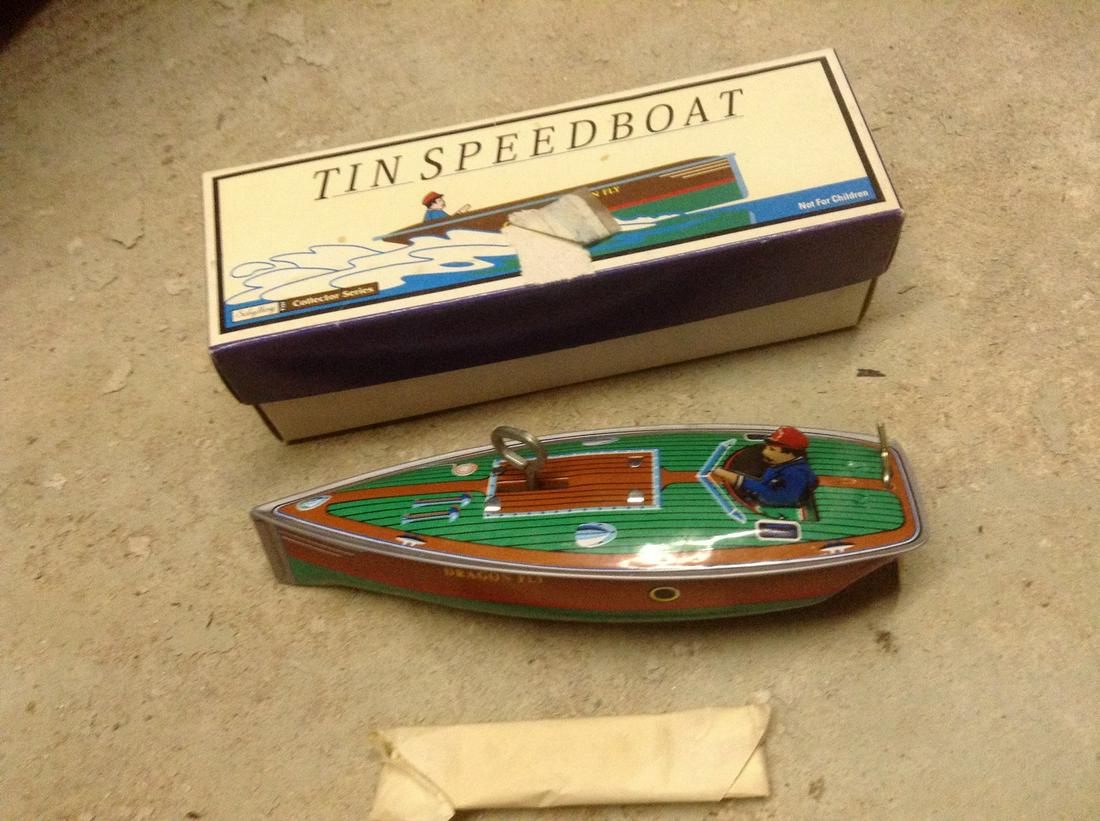 Limited Edition Schylling Tin Speedboat "Dragon Fly" in: Limited Edition Schylling Tin Speedboat "Dragon Fly" in the box