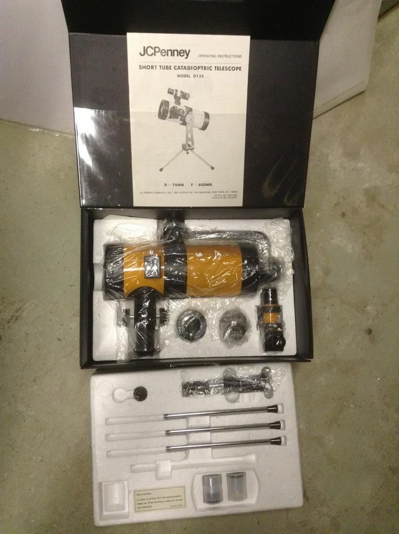 Short Tube Catadioptric Telescope Model 135 with case (1 of 1)