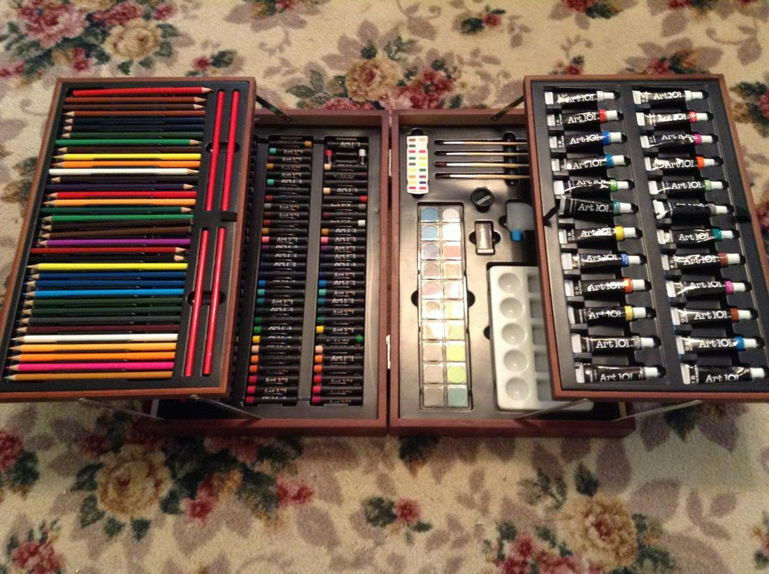 New Art kit in Two Tiered Wood Box: New Art kit in Two Tiered Wood Box