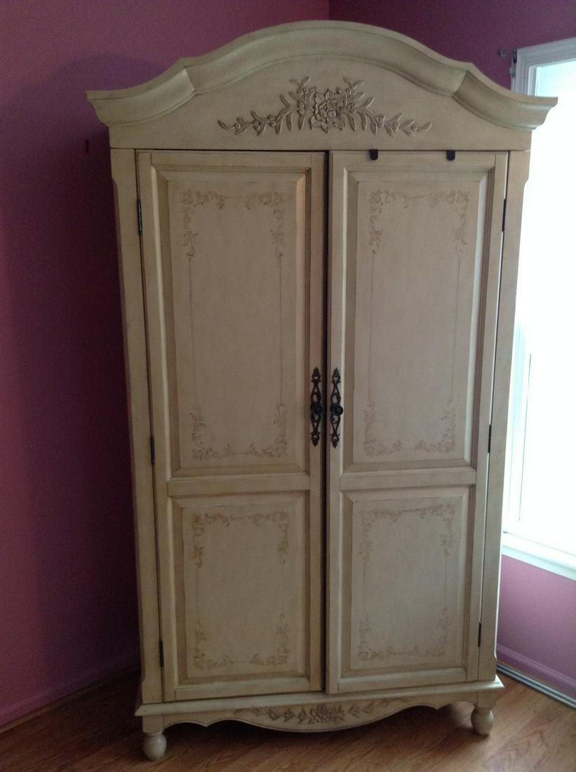 Wardrobe / entertainment center 80"x42"x21" (1 of 1)