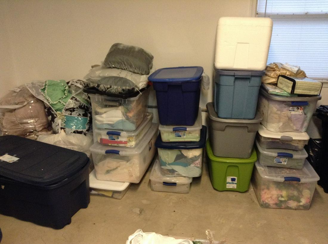 Partial Garage Contents Many totes of Linens and more (1 of 1)