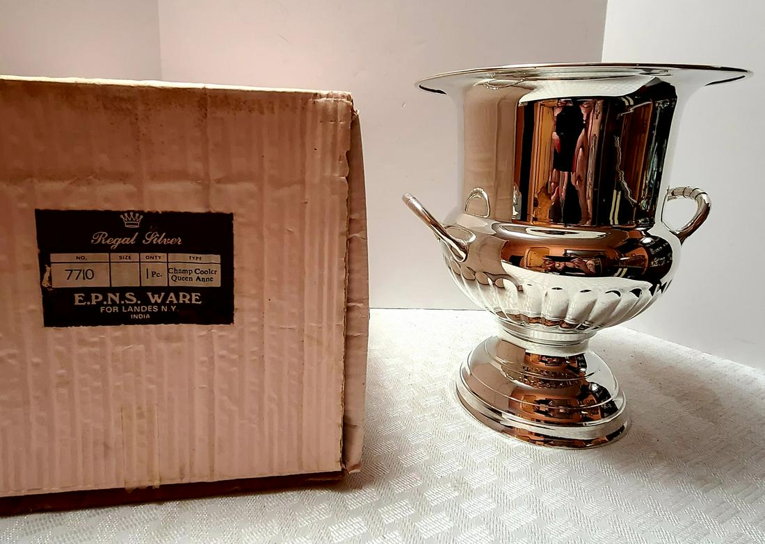 NIB Vintage champagne ice bucket Regal Silver (1 of 1)