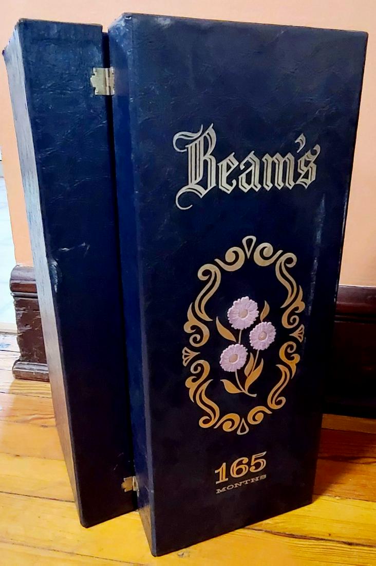 trumpet case red Velvet lined 19x8x5 (1 of 1)