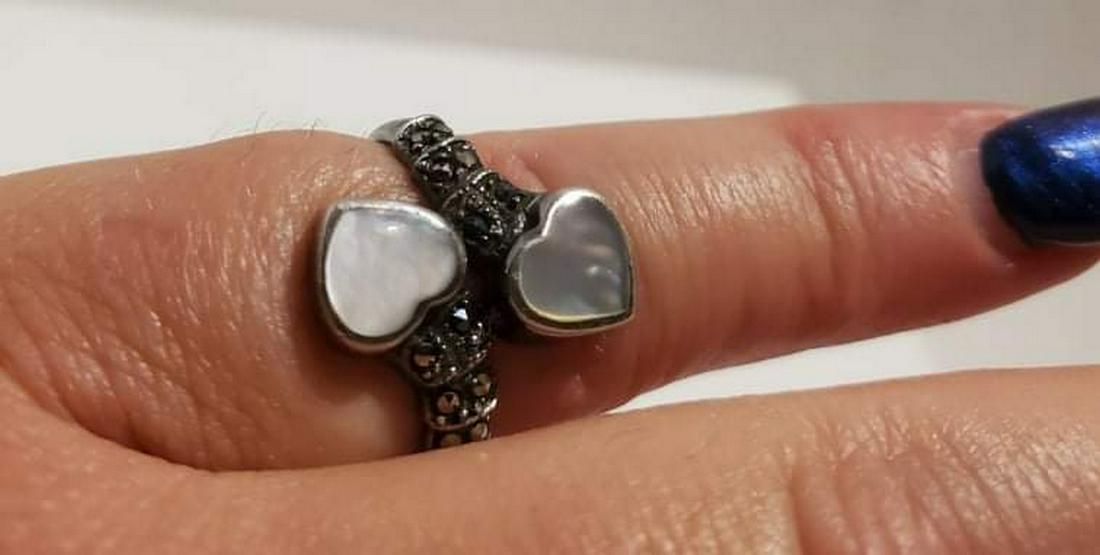 Vintage Sterling Silver & MOP & Marcasite ring 6: Vintage Sterling Silver & MOP & Marcasite ring 6