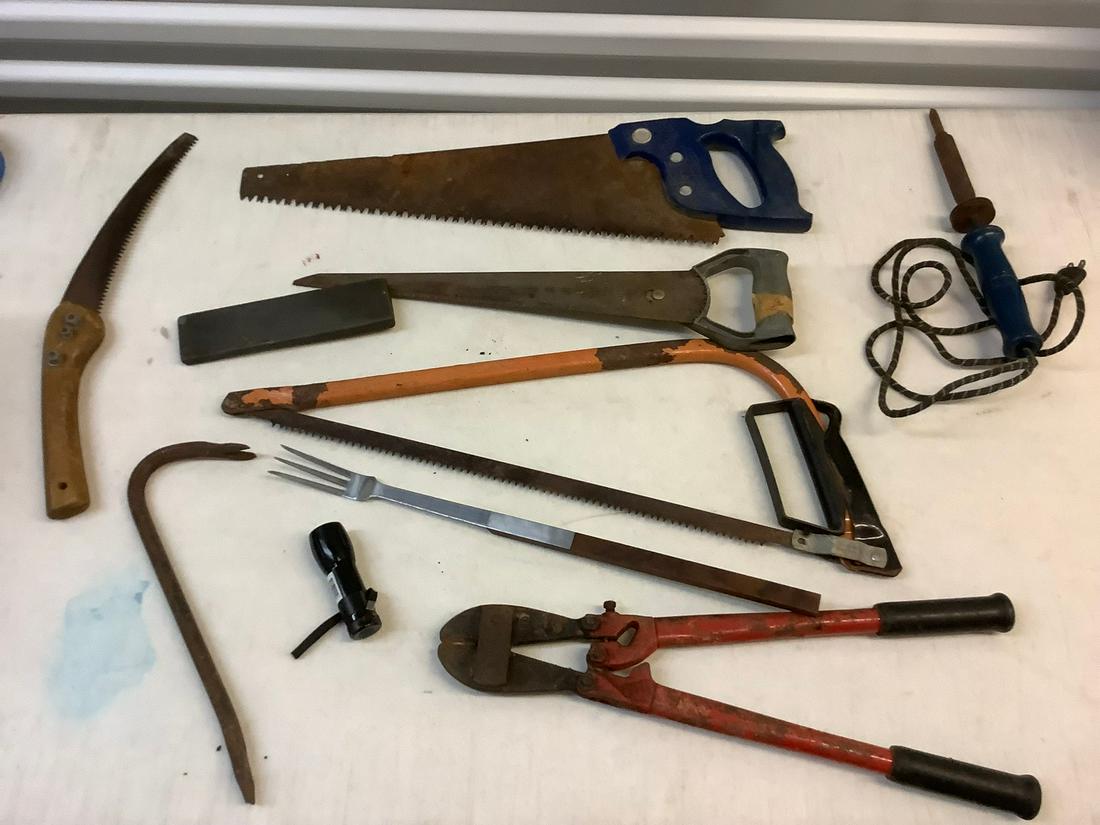 Large lot of saws, sodering gun, and other tools: Large lot of saws, sodering gun, and other tools