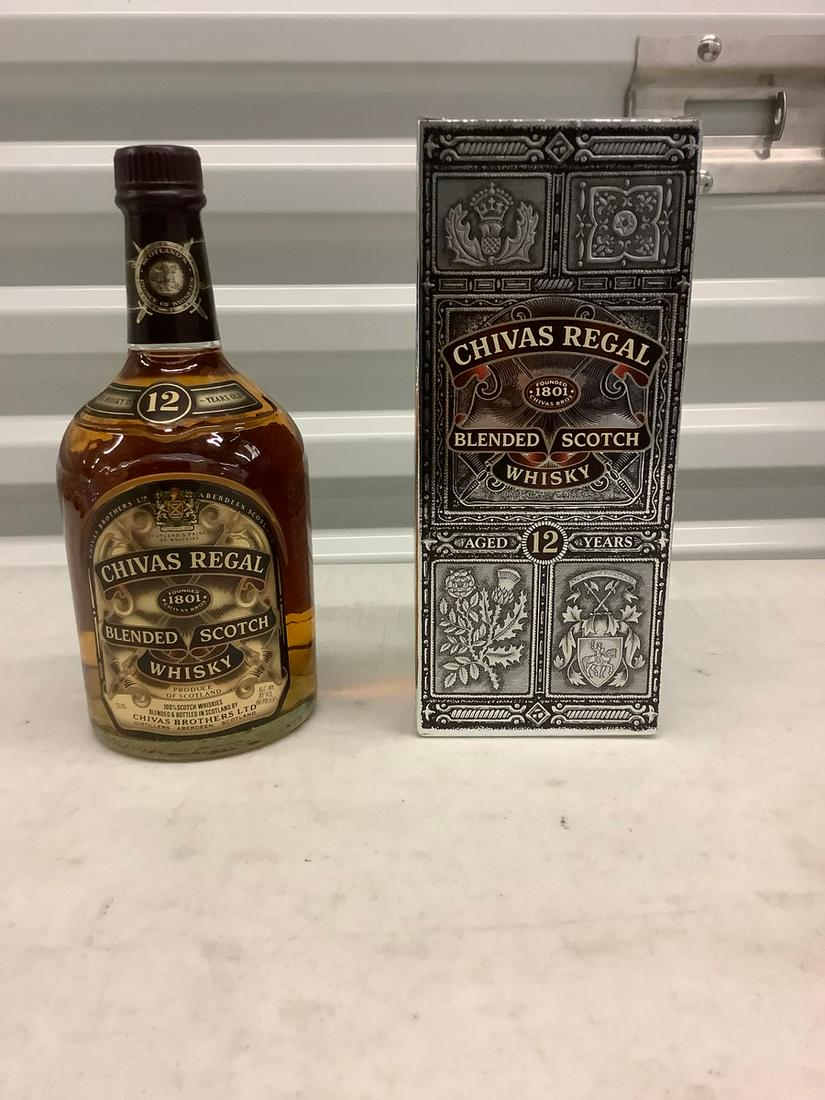 Chivas Regal Blended Scotch Whiskey 750 mL bottle (1 of 1)