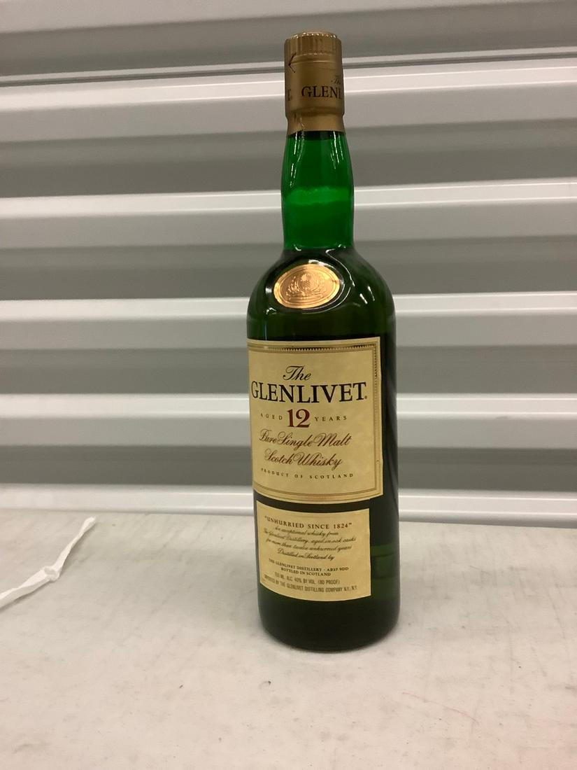 The Glenlivet Malt Scotch Whiskey bottle 750mL (1 of 1)