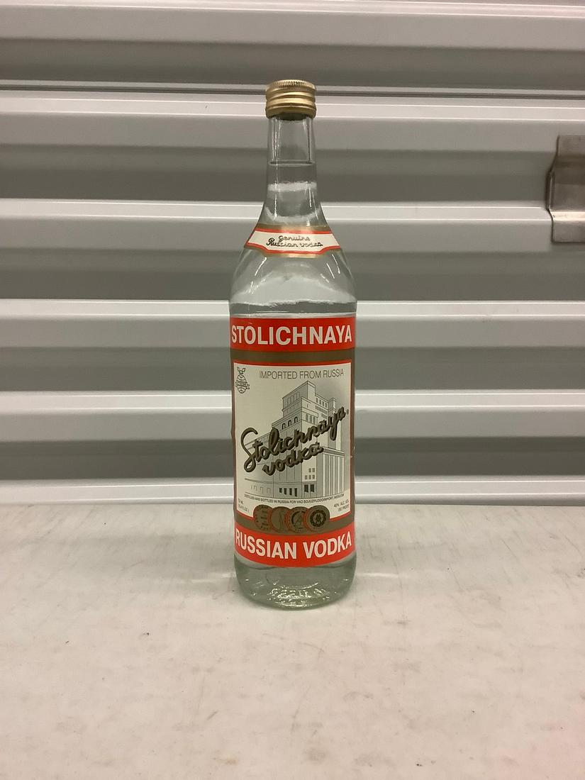 Stolichnaya Russian Vodka 750mL bottle (1 of 1)