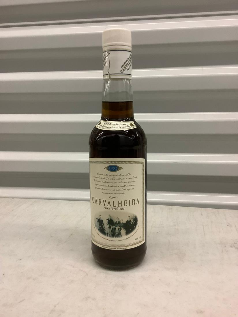 Carvalheira Pura Tradicao 500mL bottle: Any contents in bottle is Free; You are bidding on the bottle & unbroken tax stamp