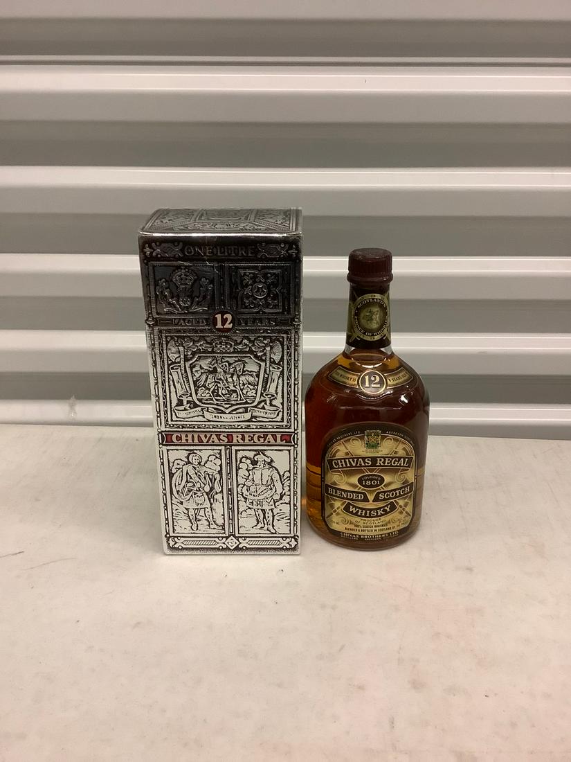 Chivas Regal Blended Scotch Whiskey 750 mL bottle (1 of 1)
