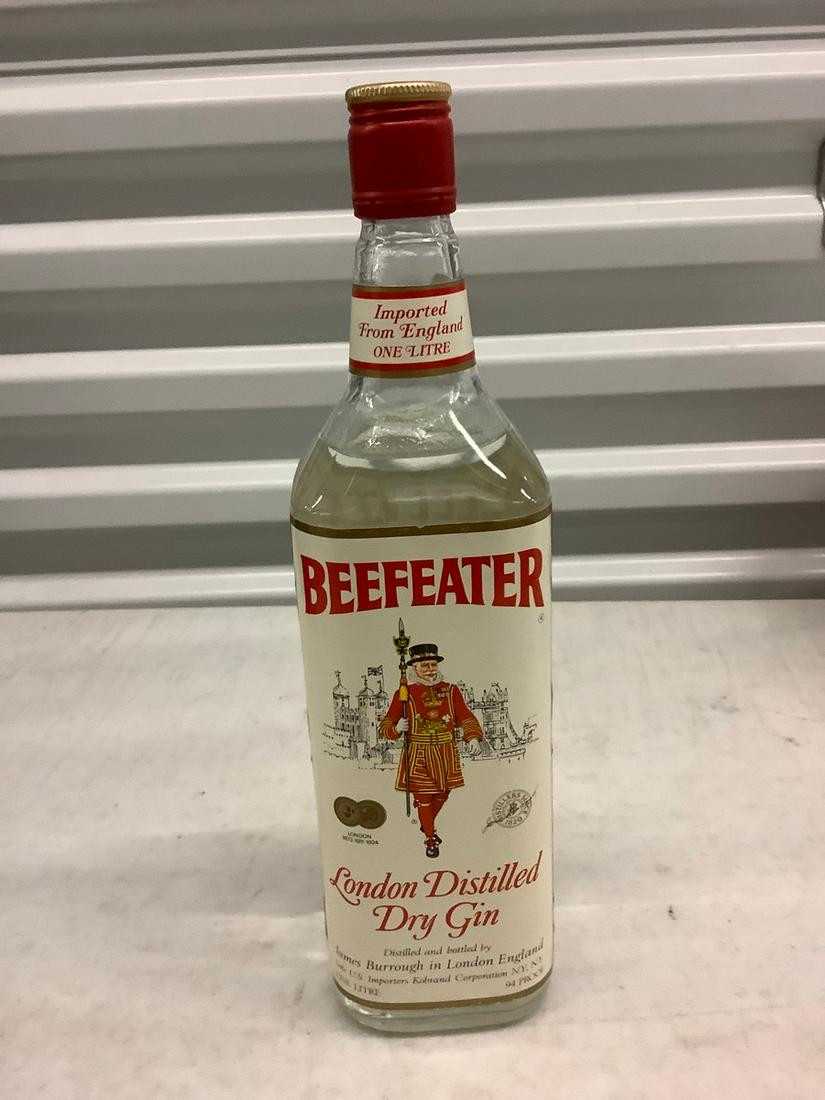 Beefeater London Distilled Dry Gin 1L bottle (1 of 1)