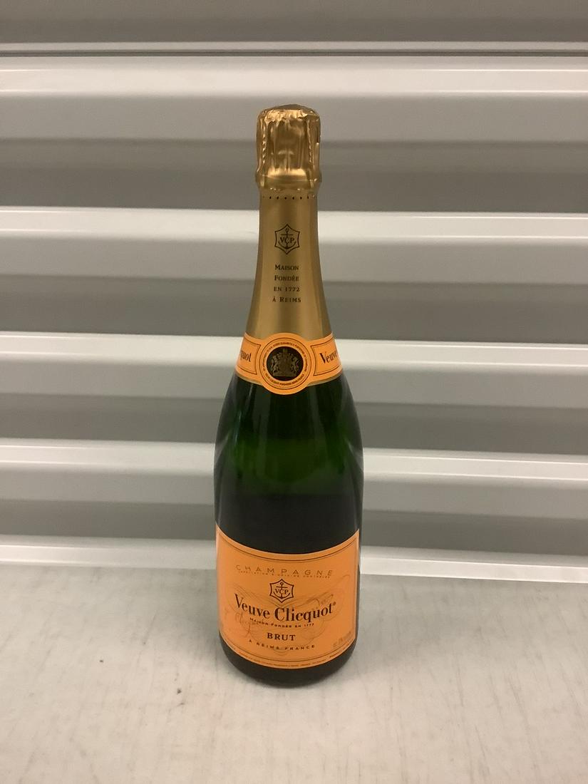 Veuve Clicquot Brut 750 ML Bottle (1 of 1)