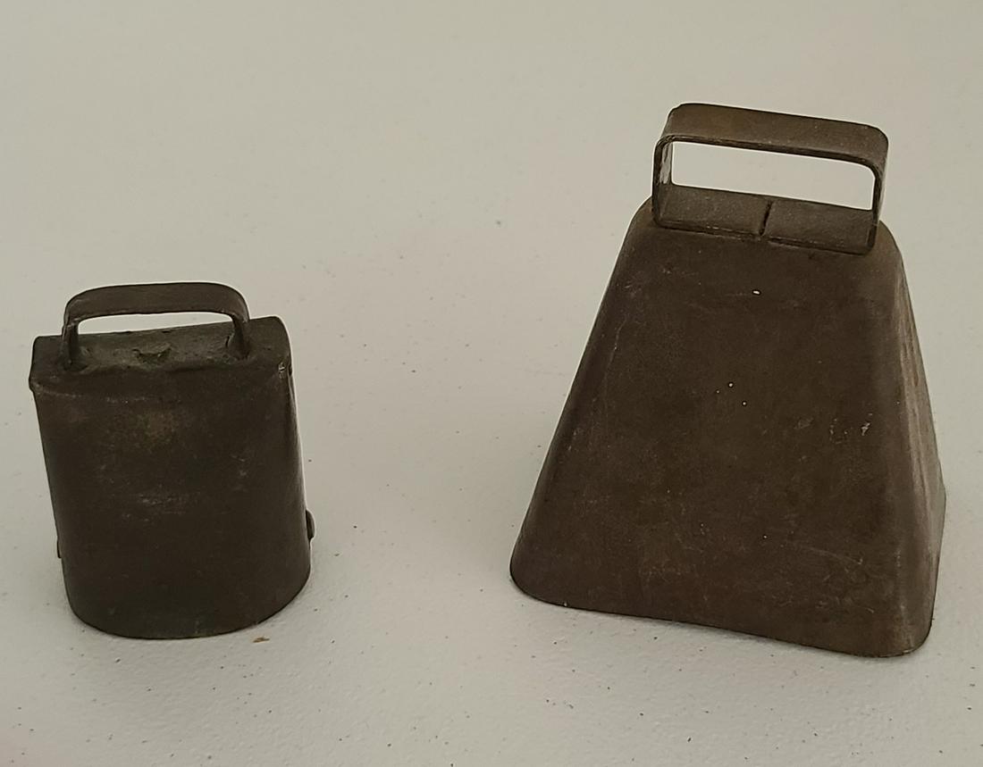 vintage metal cowbells (1 of 1)