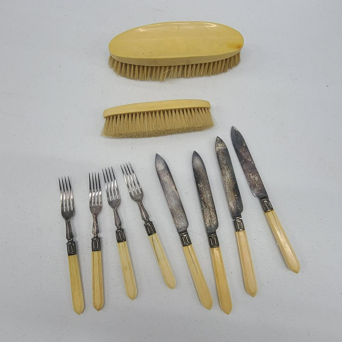 Vintage Bakelite Brushes and Utensils: Vintage Bakelite Brushes and Utensils