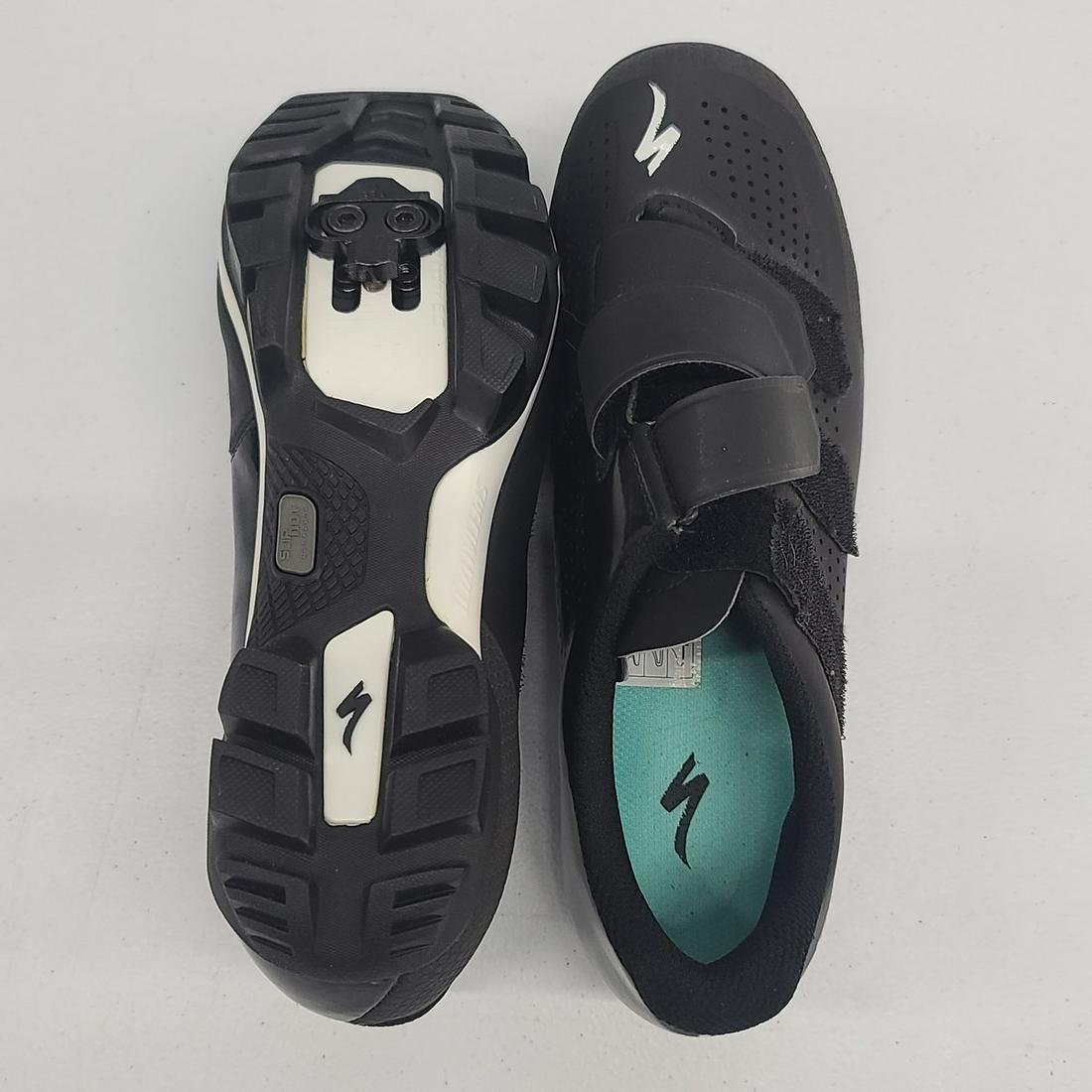 Riata Women Bike Shoes 6.5 like new: Riata Women Bike Shoes 6.5 like new