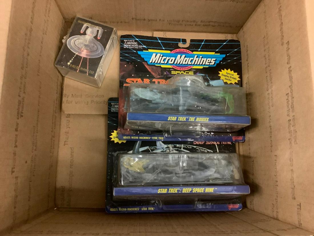 Two Unopened Micro Machines Star Trek Figures (1 of 1)