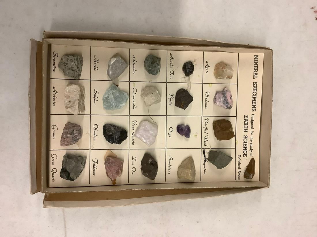 Lot of Mineral Specimens Earth Science Rocks: Lot of Mineral Specimens Earth Science Rocks
