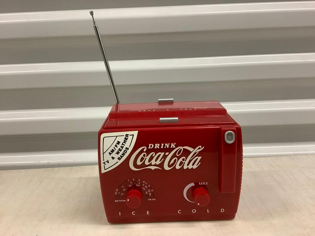 Coca Cola mini cooler radio (1 of 1)
