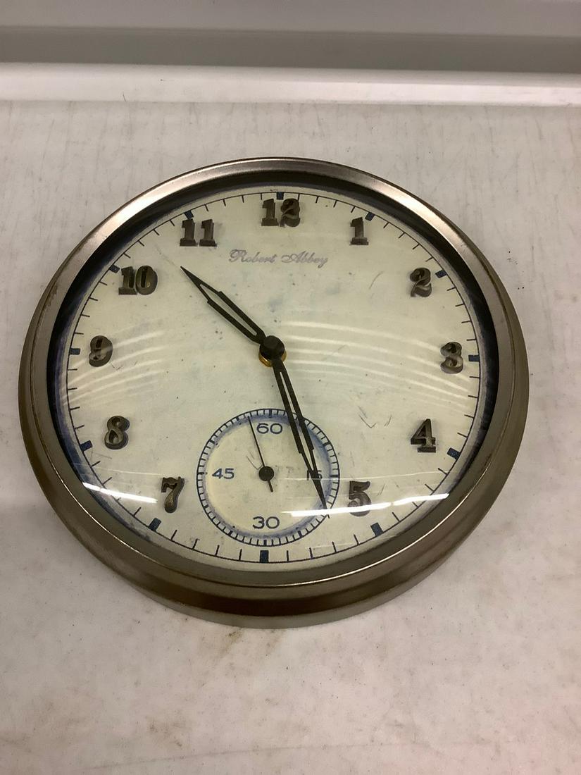 "Robert Abbey" 3D wall clock with seconds hand - works (1 of 1)
