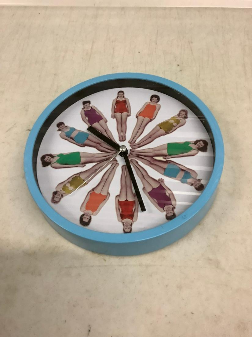 Novelty Quartz Clock featuring vintage lady swimmers (1 of 1)