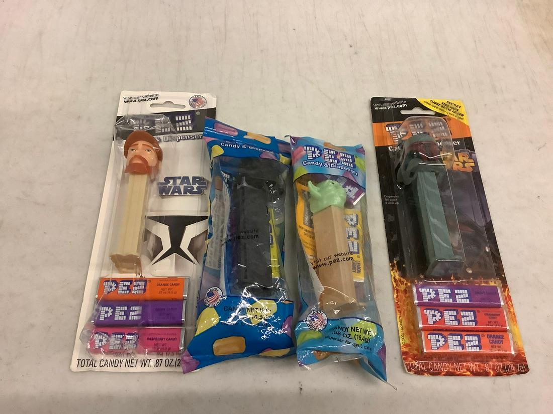 Lot of Star Wars Pez Dispensers: Lot of Star Wars Pez Dispensers