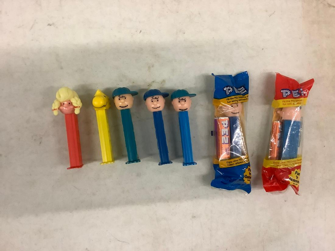 Vintage Charlie Brown Pez Dispensers: Vintage Charlie Brown Pez Dispensers