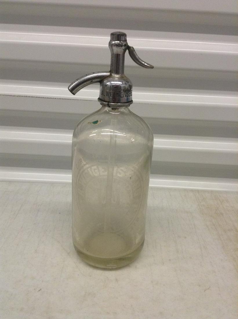 A. Weigensberg  Vintage Seltzer Spritzer Bottle (1 of 1)