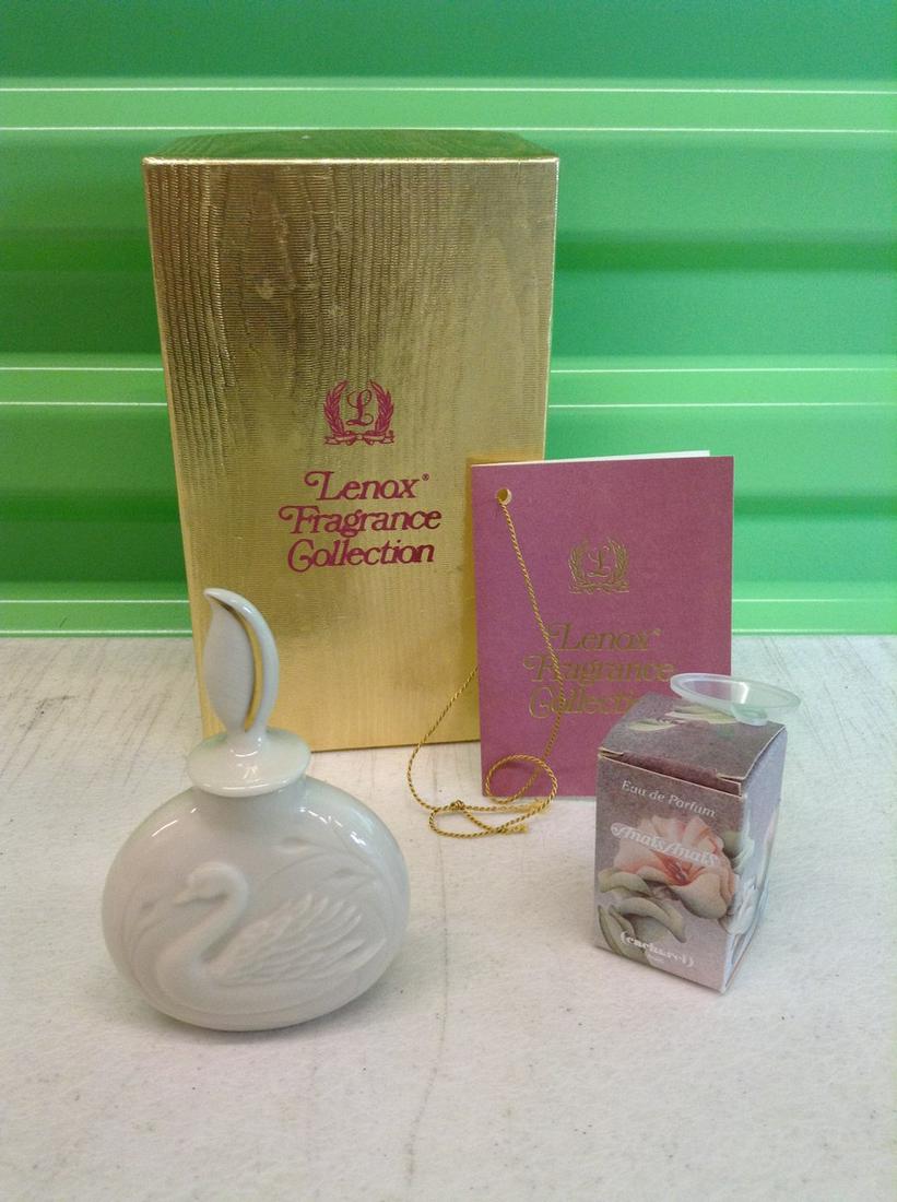 1985 Lenox Fragrance Collection Swan Perfume Bottle (1 of 1)