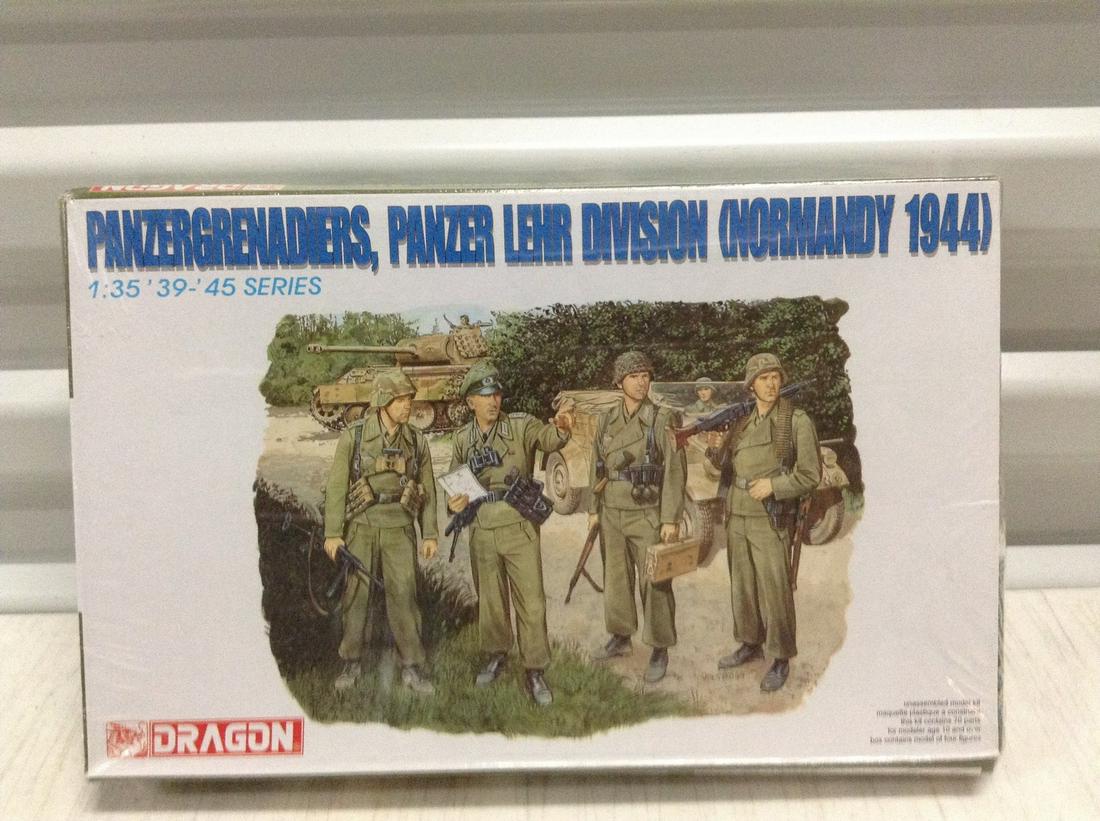 Sealed WWII Model Kit (1 of 1)