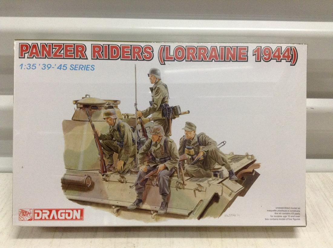 Sealed WWII Model Kit (1 of 1)
