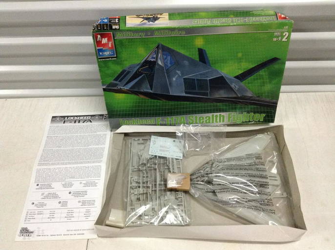 AMT Ertl Lockheed Stealth Fighter Model Kit - Sep 12, 2021 | Emanon ...