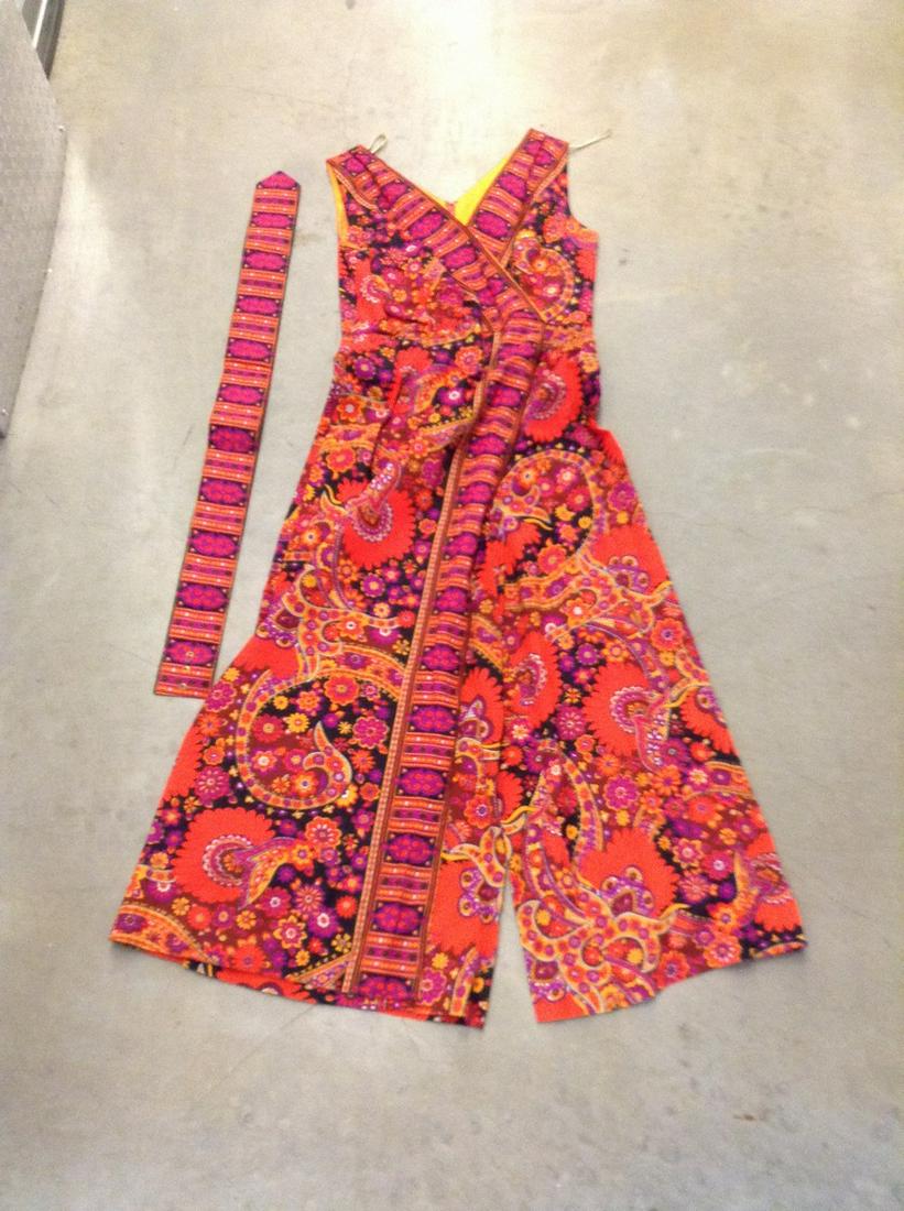 Vintage Jumpsuit with Belt no tag: Vintage Jumpsuit with Belt no tag