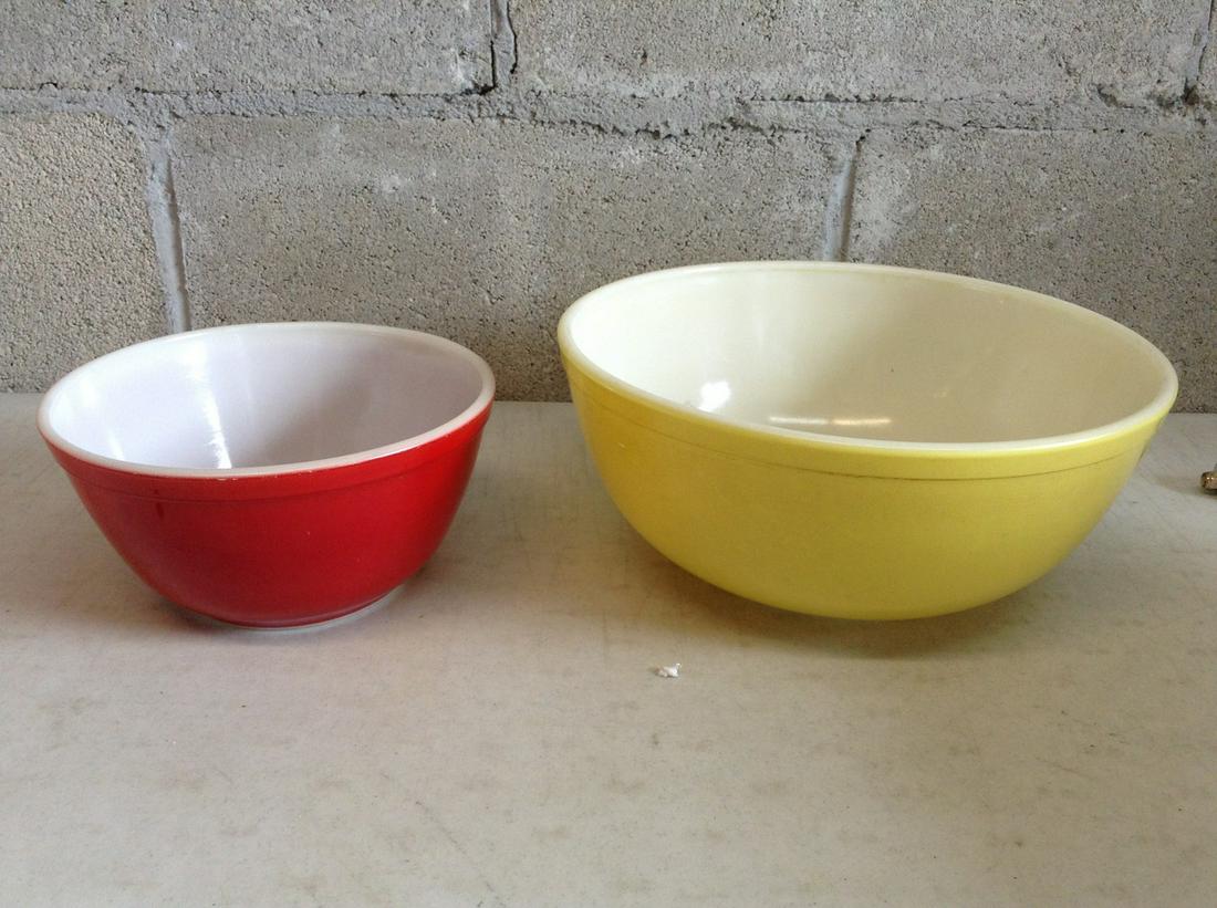 Two Pyrex Bowls: Bigger bowl is 10 in. diameter
