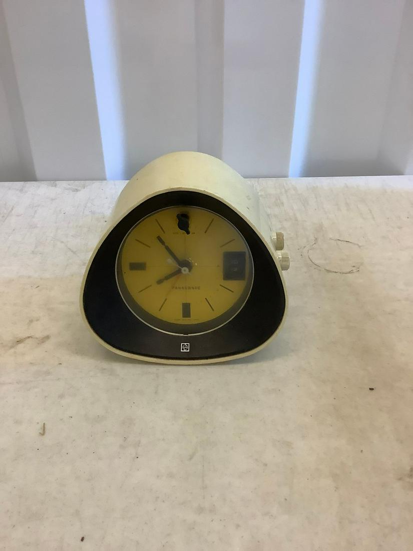Panasonic RC-1091 clock radio (1 of 1)
