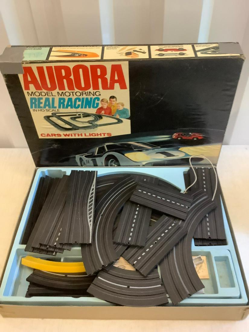 Aurora Model Motoring Real Racing in HO scale: Aurora Model Motoring Real Racing in HO scale