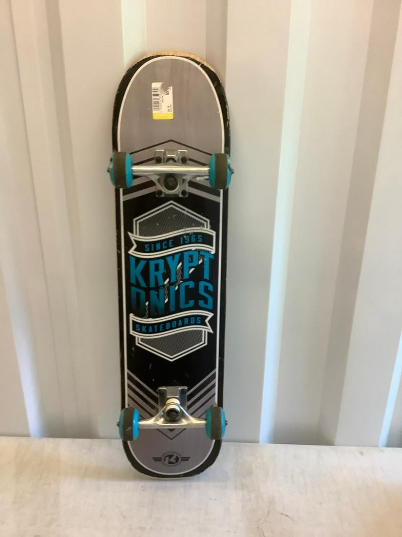 Kryptonics skateboard (1 of 1)