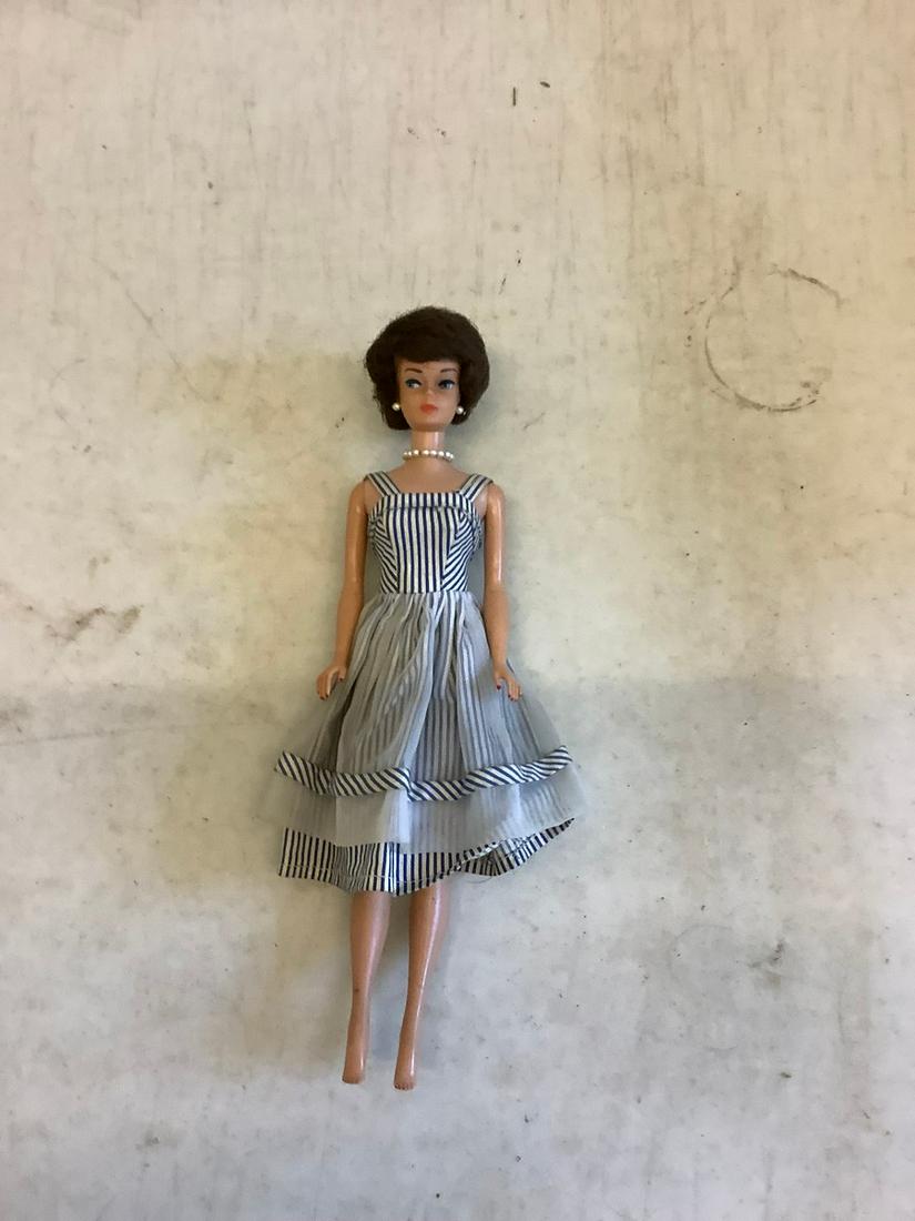 Vintage 1960's Midge doll with outfit (1 of 1)