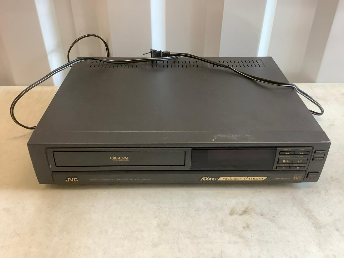 JVC HR- D68OU VCR: JVC HR- D68OU VCR
