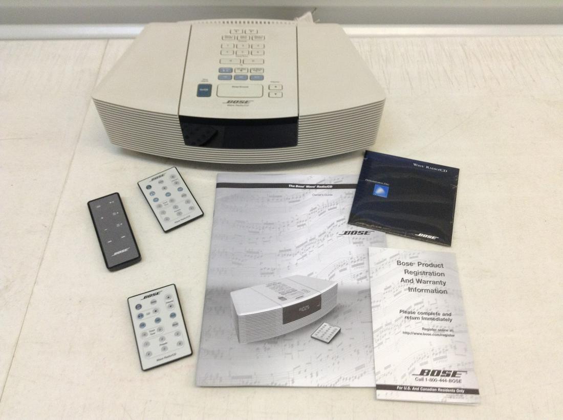 Bose Wave Radio/CD with remote and paperwork (1 of 1)