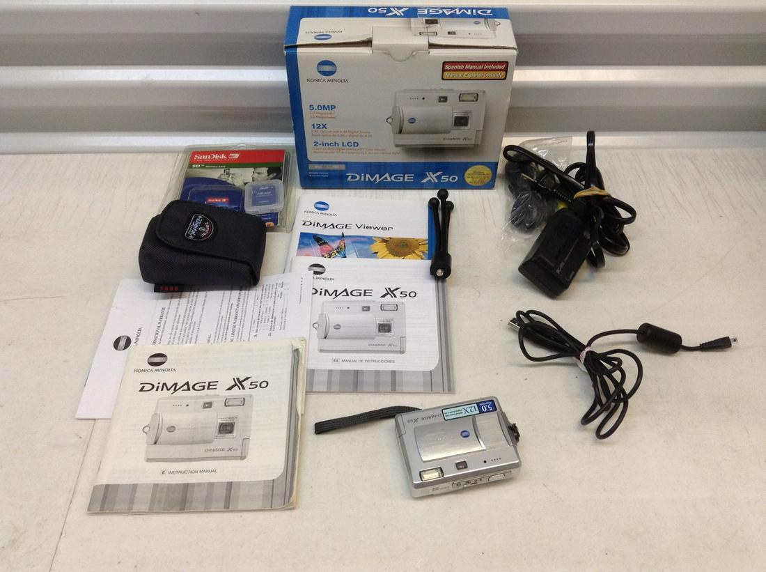 Konica Minolta Dimage X50 Camera with box and (1 of 1)